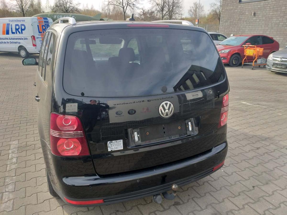 VW Touran 1T original Heckklappe mit Heckscheibe LC9X Deepblack Bj.2008
